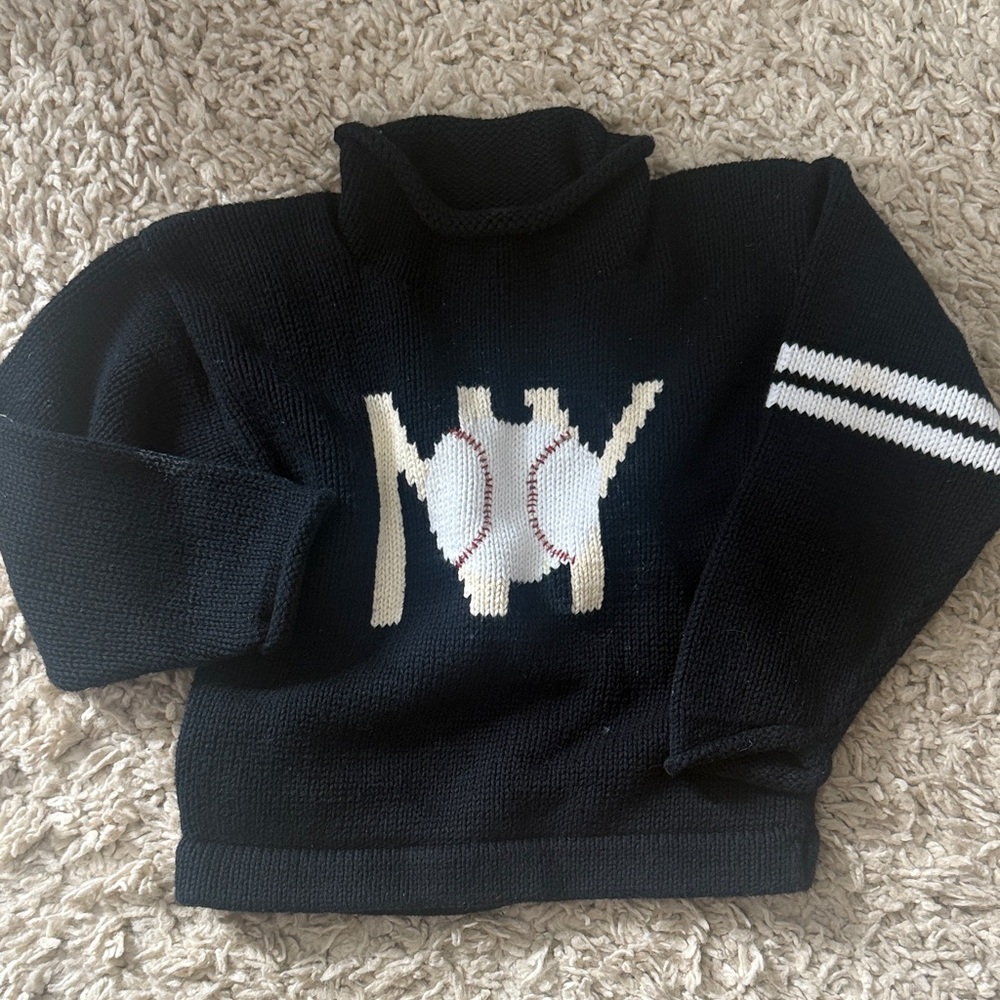 EUC NY Yankee Claver knit